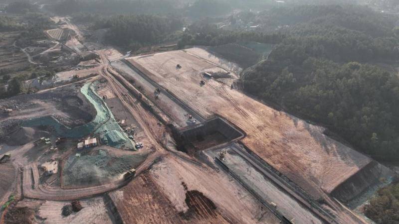 皇冠hga030_江西赣州:机械化程度达90%以上 瑞梅铁路会昌站进入站房施工阶段