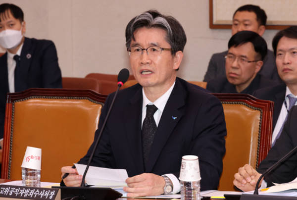 皇冠信用网登123_被怀疑逃出总统官邸皇冠信用网登123,尹锡悦律师:他一直被限制在住所内