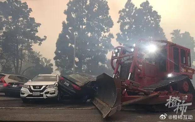 皇冠信用网申请条件_豪宅被毁、大量豪车被弃!多人死亡皇冠信用网申请条件,数万人紧急逃离……此地遭遇史上最具破坏性火灾