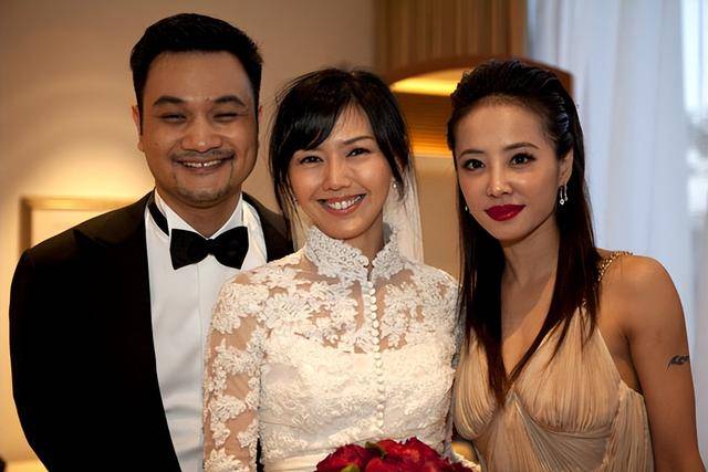 皇冠体育开户_著名歌手孙燕姿:嫁普通丈夫皇冠体育开户,婚后连生二胎,一家四口其乐融融