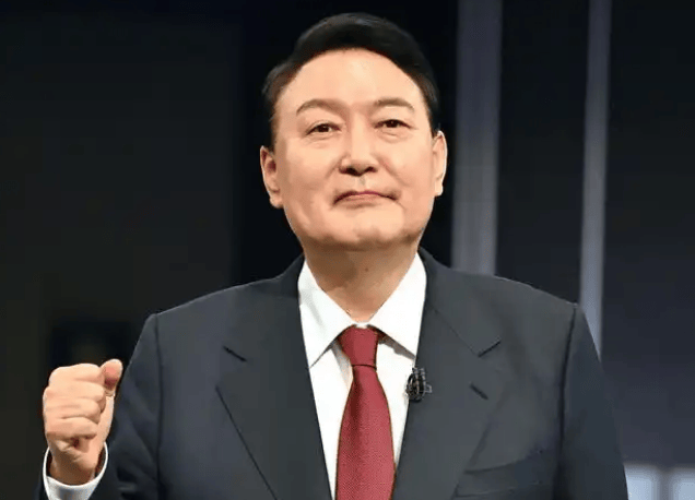 皇冠体育公司_抓捕事不过三皇冠体育公司,守护尹锡悦的“战士”辞职,总统律师:恐致韩国内战