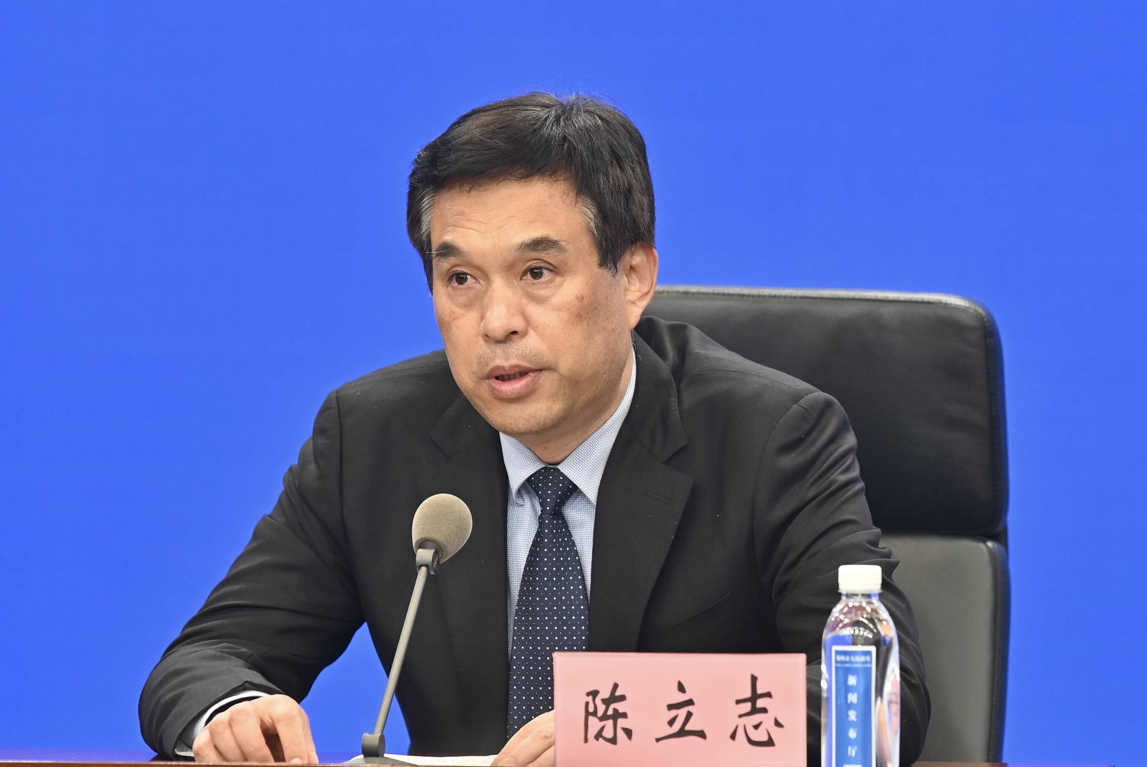 皇冠网_郑州市政府副秘书长陈立志:郑州已培育出50多家重点机器人企业