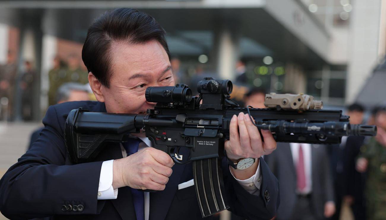 hga026登录网址_韩国大变局!尹锡悦保护伞崩塌!大规模逮捕行动启动hga026登录网址,全民期待审判结果?