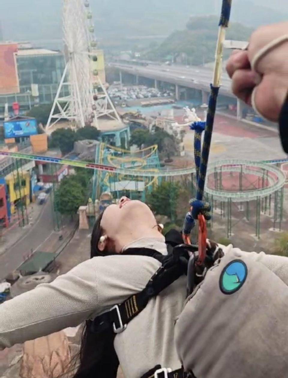 皇冠信用额度_“割绳蹦极”突然爆火皇冠信用额度,设备负责人称从7岁到70岁都能玩