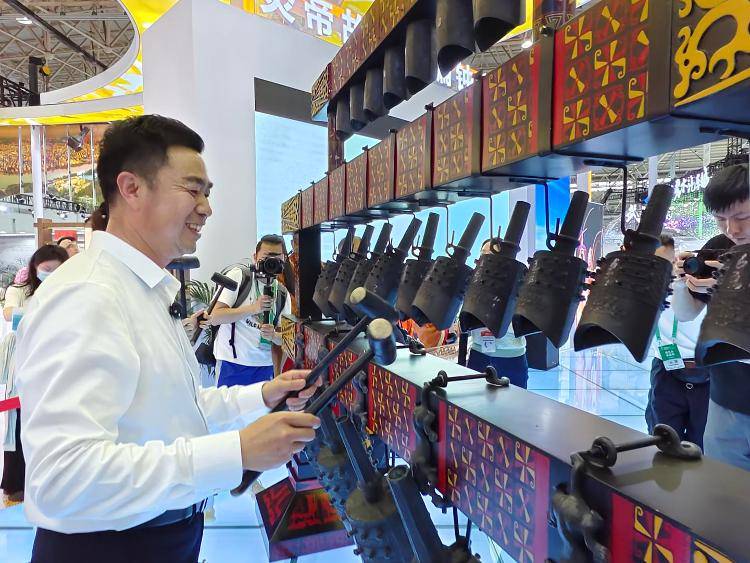 皇冠信用盘出租_湖北随州文旅局“网红局长”解伟卸任 知情人士:其近期因伤人被行政拘留