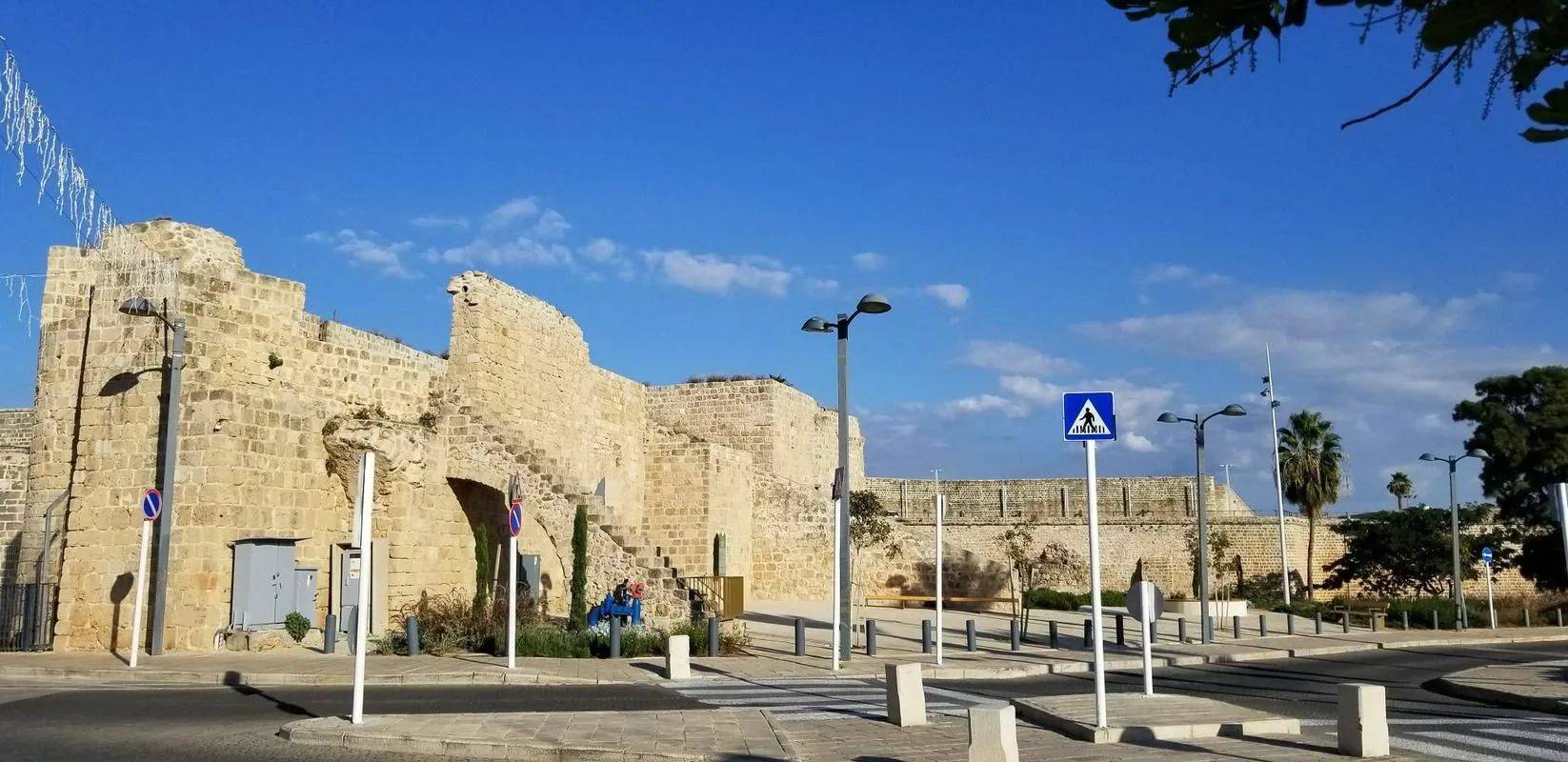 香港皇冠盘口_真击中了?以色列完全撑不住了香港皇冠盘口,国防部遭命中,火速喊话停火!