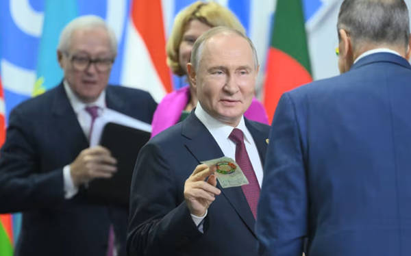 mos011皇冠_特朗普:西班牙是金砖国家mos011皇冠,该100%征税 西班牙:???