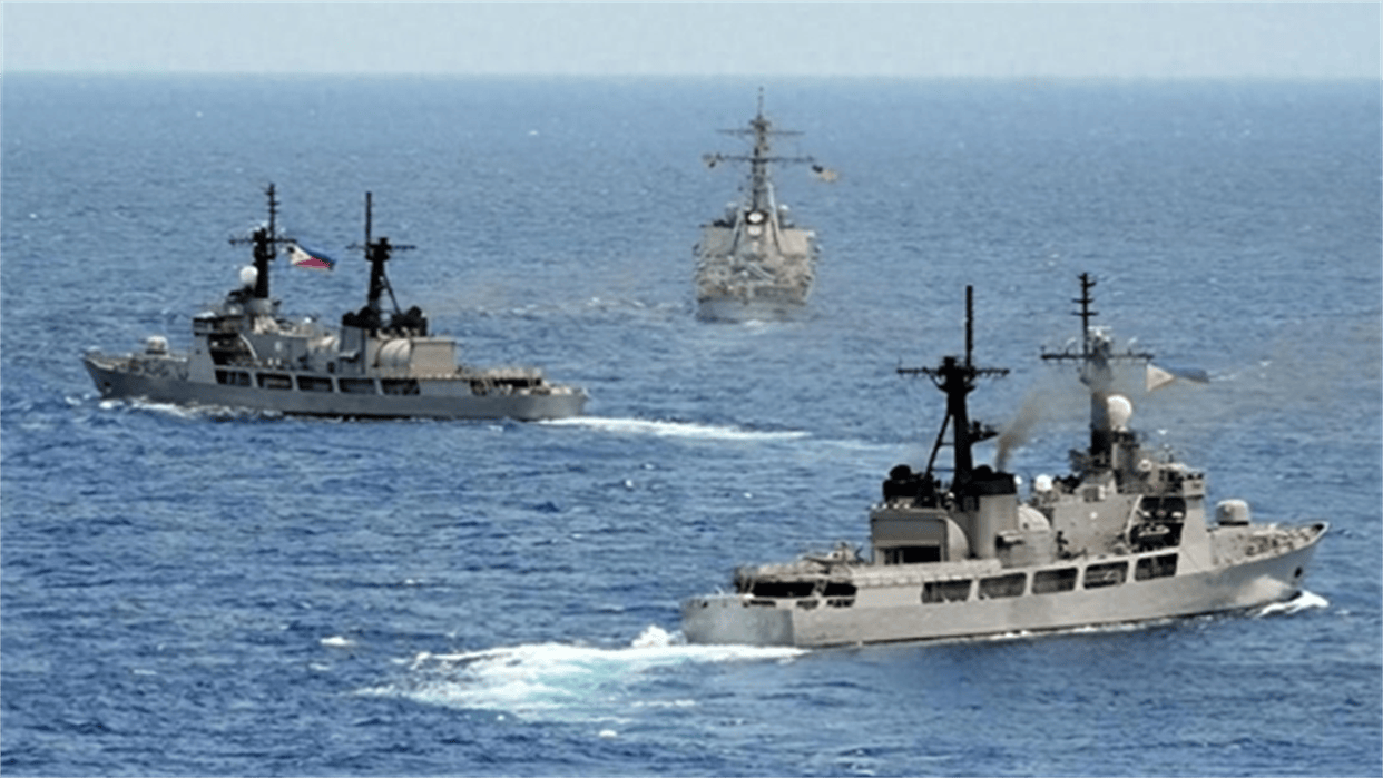 美国-几内亚_055面前谁敢妄动?强势围观美菲演习美国-几内亚,头顶就是挂弹的轰6K