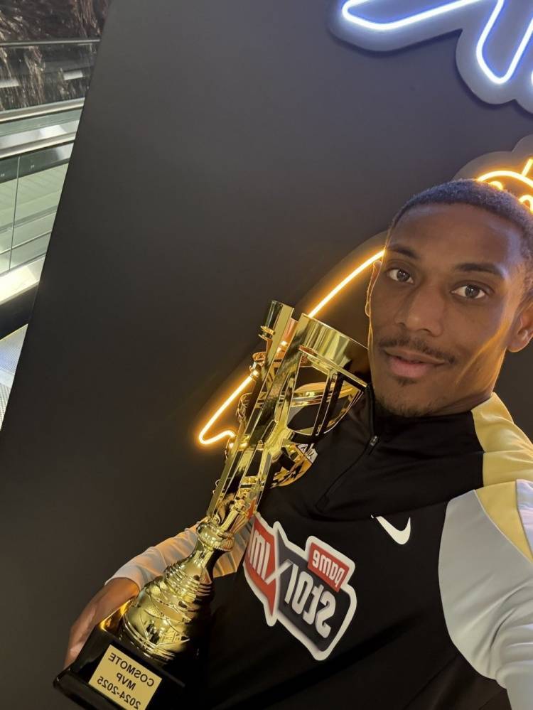 皇冠信用盘账号_水族箱效应?马夏尔加盟雅典至今从未因伤缺阵皇冠信用盘账号,17场7球2助攻