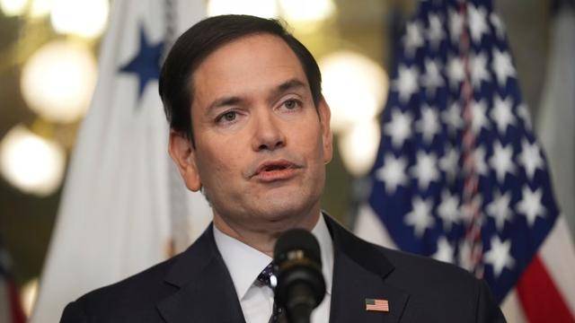 皇冠信用网申请_警报已响!菲舰队做出危险举动!中导彻底被转移皇冠信用网申请,解放军需做好最坏打算