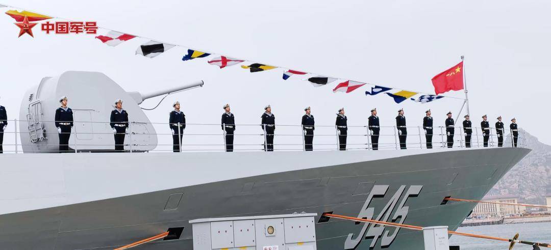 巴黎奥运会足球_054B首舰服役巴黎奥运会足球,台专家:大陆实现弯道超车,台当局头更大了