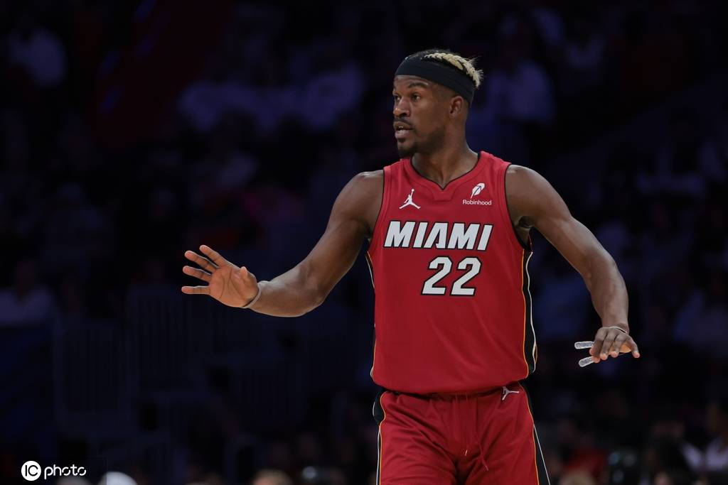 巴黎奥运会足球_无限期禁赛巴黎奥运会足球!得知热火不让首发 巴特勒愤怒+退出训练