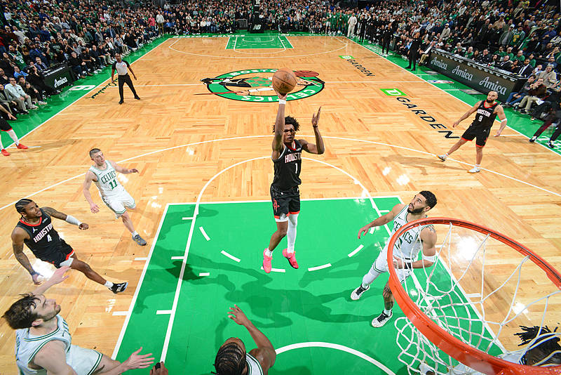 巴黎奥运会_NBA|火箭绝杀卫冕冠军 阿门·汤普森:巴黎奥运会我感觉自己像科比