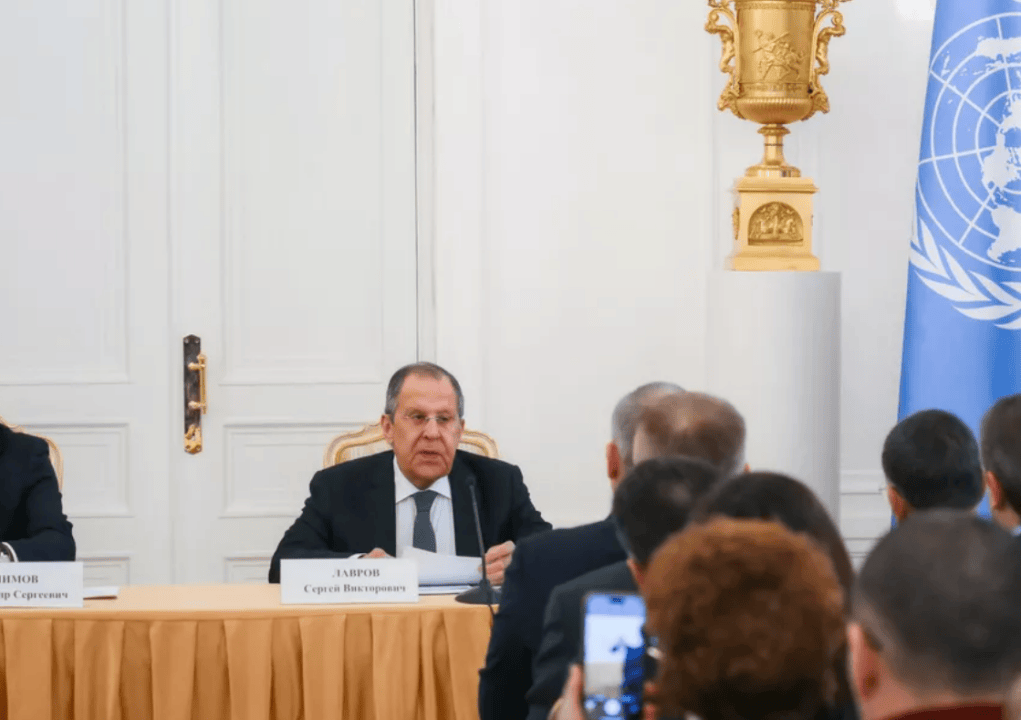 法国-美国_拉夫罗夫:中国DeepSeek AI模型超越法国-美国了美国