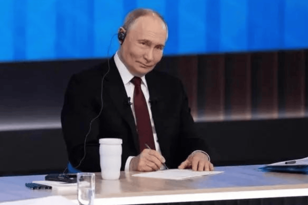 法国-美国_俄乌上演戏剧性一幕!仗还没打完!乌克兰选举变天法国-美国,泽连斯基有大麻烦?