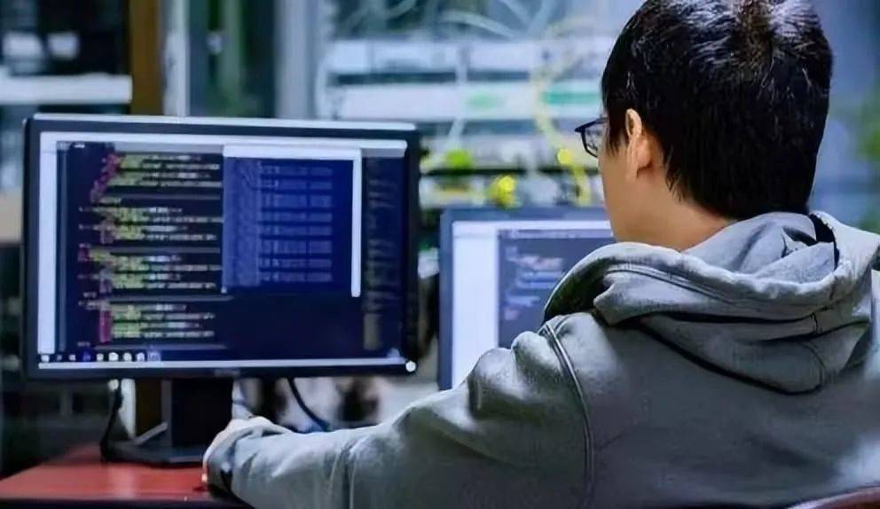 皇冠2登录welcome_悬赏1000万美金!四川小伙成美国头号通缉犯皇冠2登录welcome,他到底做了什么?