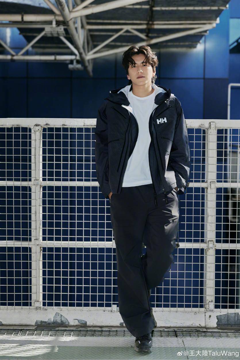 介绍个皇冠信用网网址
_演员王大陆又被曝案外案!检方披露详情:疑不满女友遭诈骗400万新台币介绍个皇冠信用网网址
,委托黑帮讨债