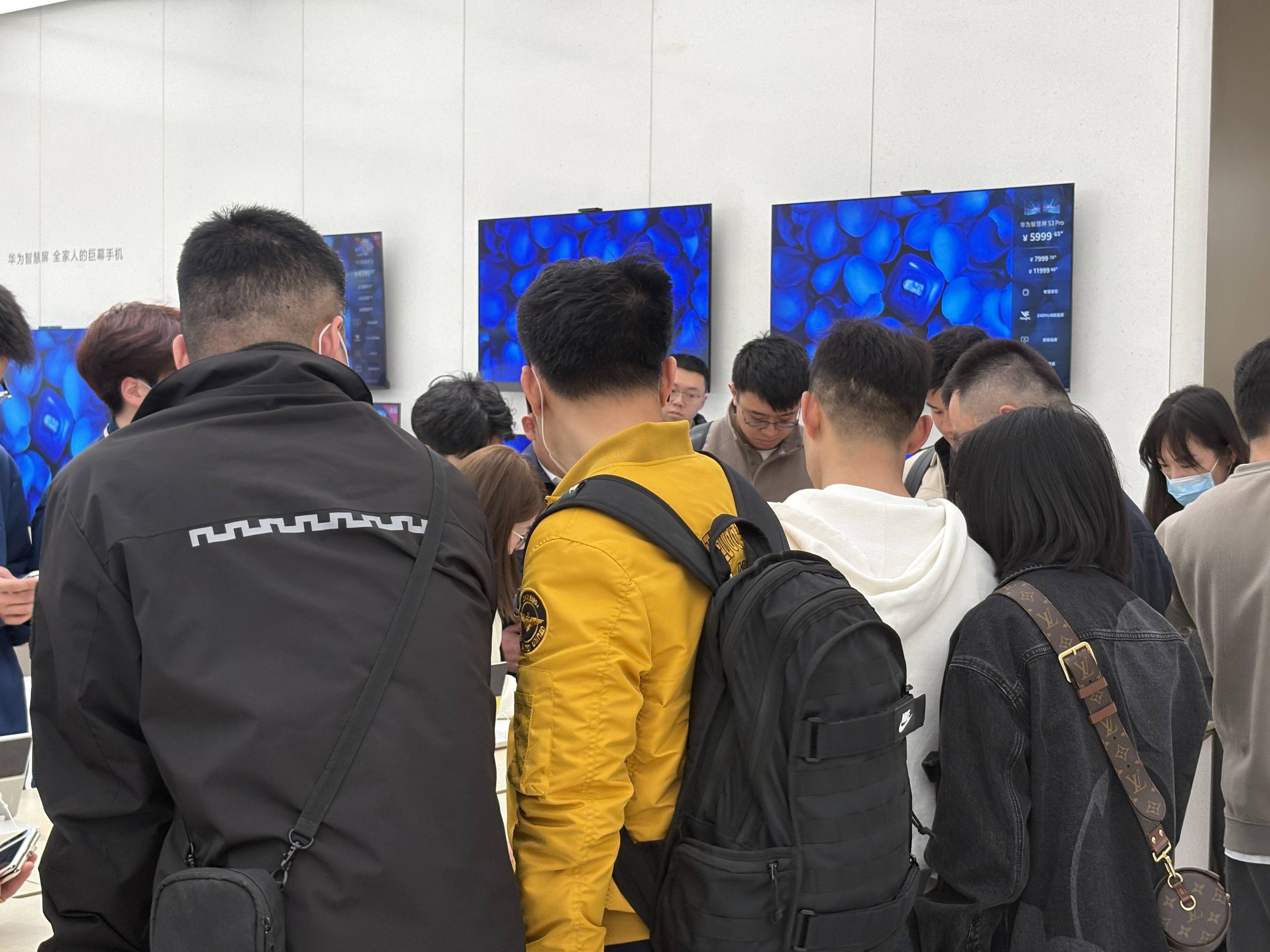 皇冠信用網代理申请
_7499元起!“其他厂商不敢想”的华为新机来了皇冠信用網代理申请
,分析师:Pura X加量不加价