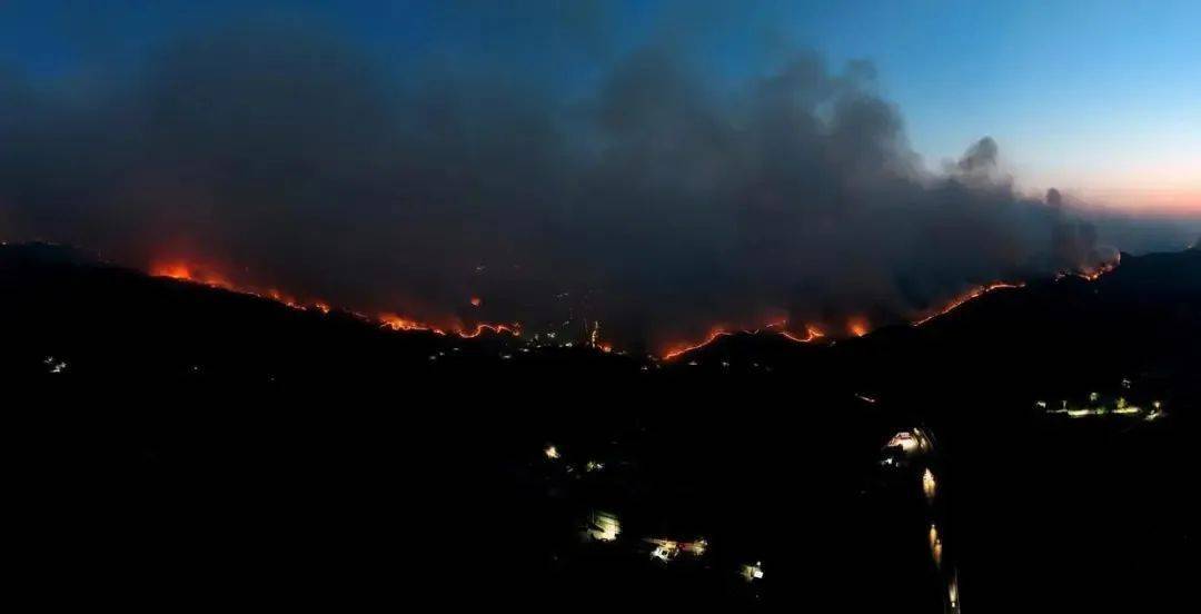 皇冠信用在线申请
_已致4名消防员遇难皇冠信用在线申请
!多地进入“灾难状态”