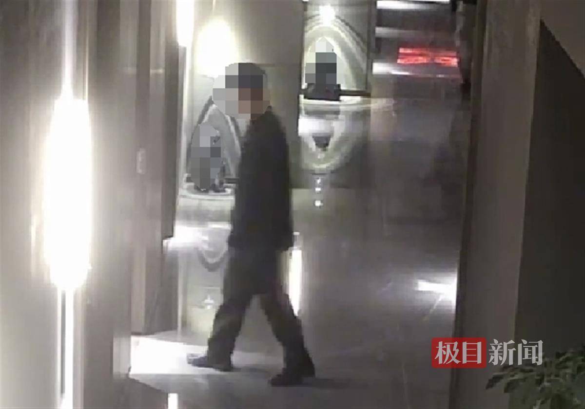 如何代理皇冠信用網
_武汉一女子在艺术餐厅请客如何代理皇冠信用網
，飞天茅台竟被服务员暗中调包！两人被警方采取刑事强制措施