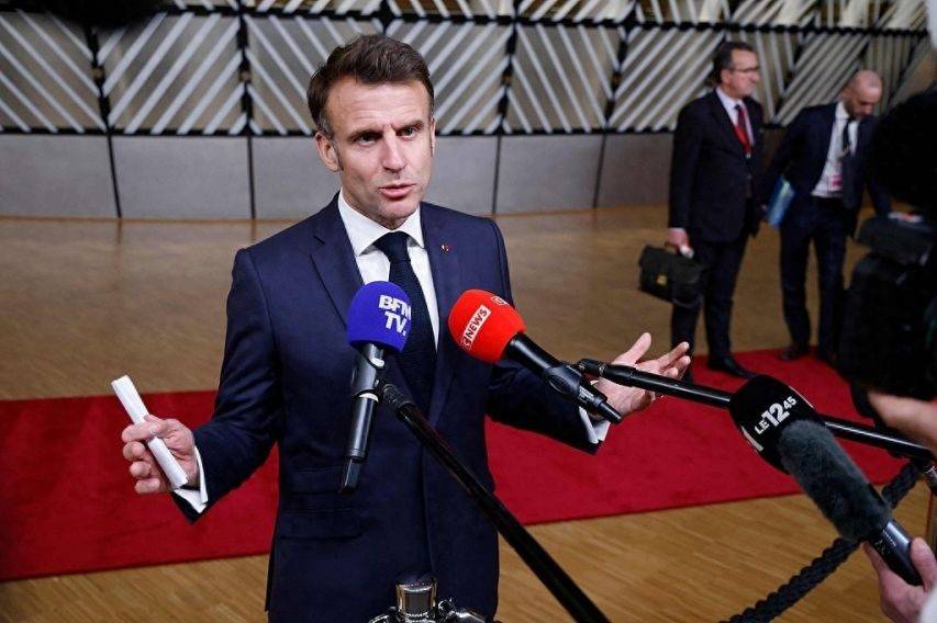 皇冠信用網登
_泽连斯基又被骗了?乌军轰炸俄战轰基地后皇冠信用網登
,把马克龙吓到不敢出兵