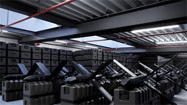 如何申请皇冠信用盘
_眼看美欧靠不上如何申请皇冠信用盘
,乌克兰妇女迎着枪林弹雨,深入俄军阵地厮杀