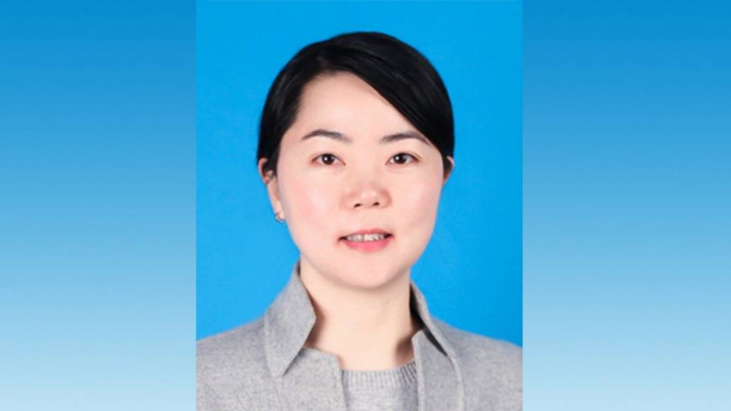 皇冠信用网
_安徽大学新闻传播学院原院长姜红履新黄山学院副院长