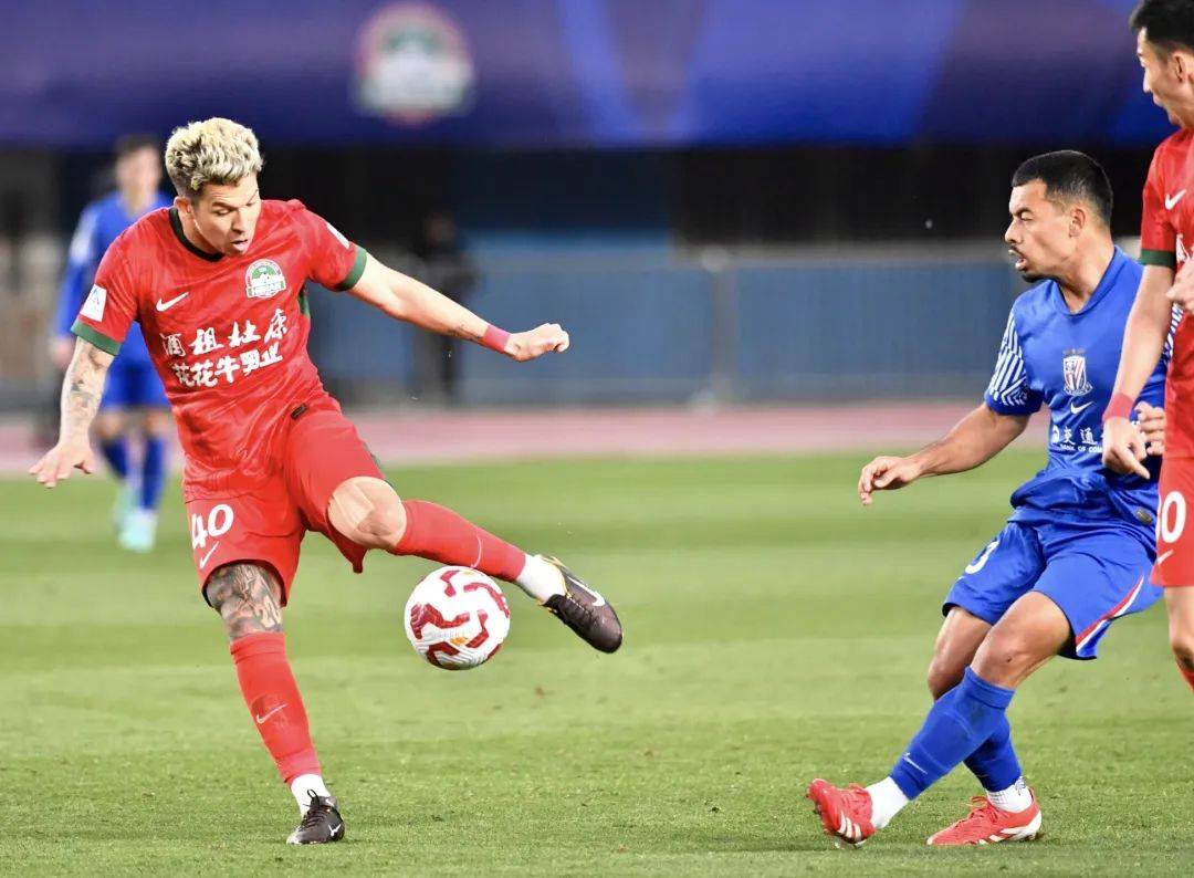 皇冠信用網代理如何注册
_先进一球惨被逆转 1:3负于申花 南基一主场首战即闻“下课”声