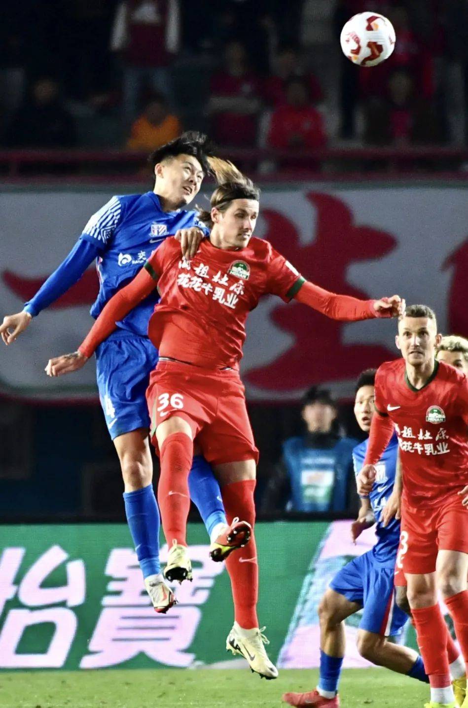 皇冠信用網代理如何注册
_先进一球惨被逆转 1:3负于申花 南基一主场首战即闻“下课”声