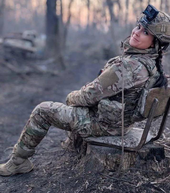 皇冠信用网登3代理注册
_俄罗斯美女记者踩中地雷被炸死皇冠信用网登3代理注册
，乌女记者直播被无人机袭击惨叫？