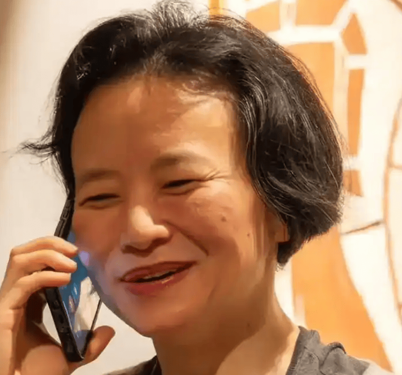 籃球規則違例_“卧底”央视的美女主持人籃球規則違例,潜伏19年,因说错一句话暴露间谍身份!