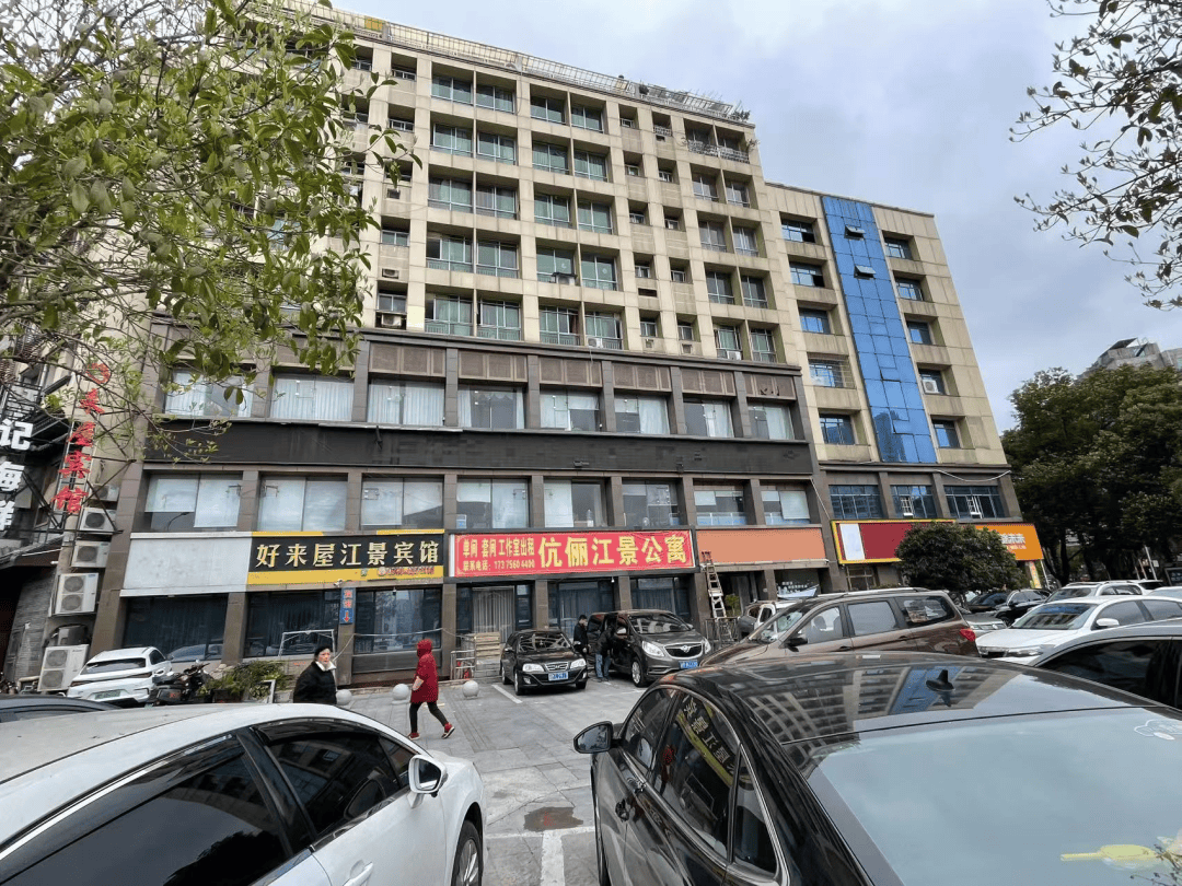 密尔沃基雄鹿 v 菲尼克斯太阳_永州上千名公职人员卷入非法集资案调查：区政府组织疑犯与受害者签“免刑”条约密尔沃基雄鹿 v 菲尼克斯太阳，15亿集资案教师被判刑仍“吃空饷”