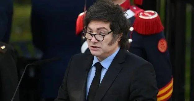 皇冠信用网代理注册
_特朗普连夜发文谈中国的反制：我们美国会坚持住皇冠信用网代理注册
，结果将载入史册