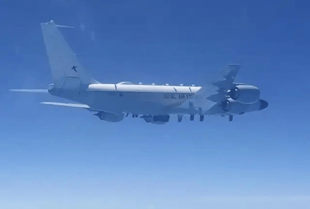 西班牙女子篮球联赛
_台海上空激烈对峙!美军机凌晨逼近台岛西班牙女子篮球联赛
,解放军军机缠斗驱离