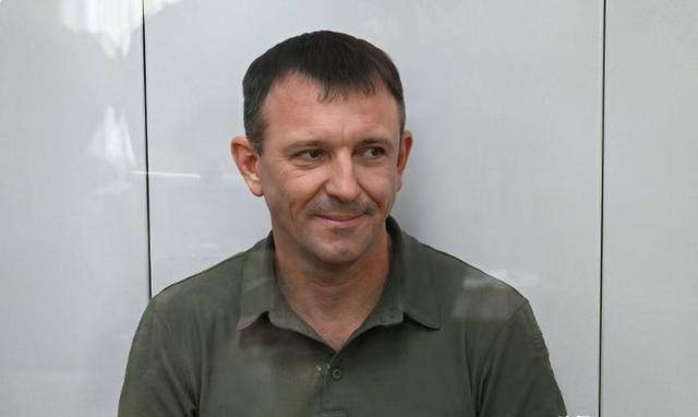 阿美尼亚超级联赛
_俄乌兵力10：1！普京“特赦”阿美尼亚超级联赛
，俄大将回归，泽连斯基险被斩首？