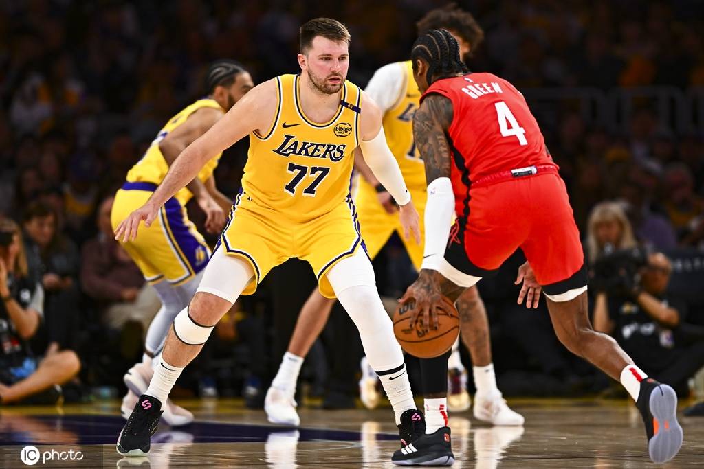 澳大利亚杯外围赛
_东契奇39+8+7老詹14+8 湖人胜火箭锁定西部第三