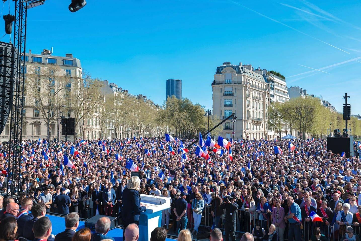 美国MLS NEXT职业联赛
_被判刑四年美国MLS NEXT职业联赛
，总统梦碎一地！特朗普：这是一件大事
