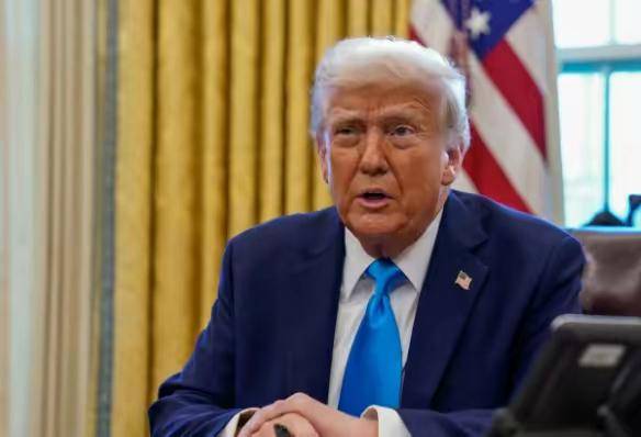 信用網怎么注册
_准备登机离国信用網怎么注册
，78岁特朗普上任首访，中方火速致电，对美称呼已变