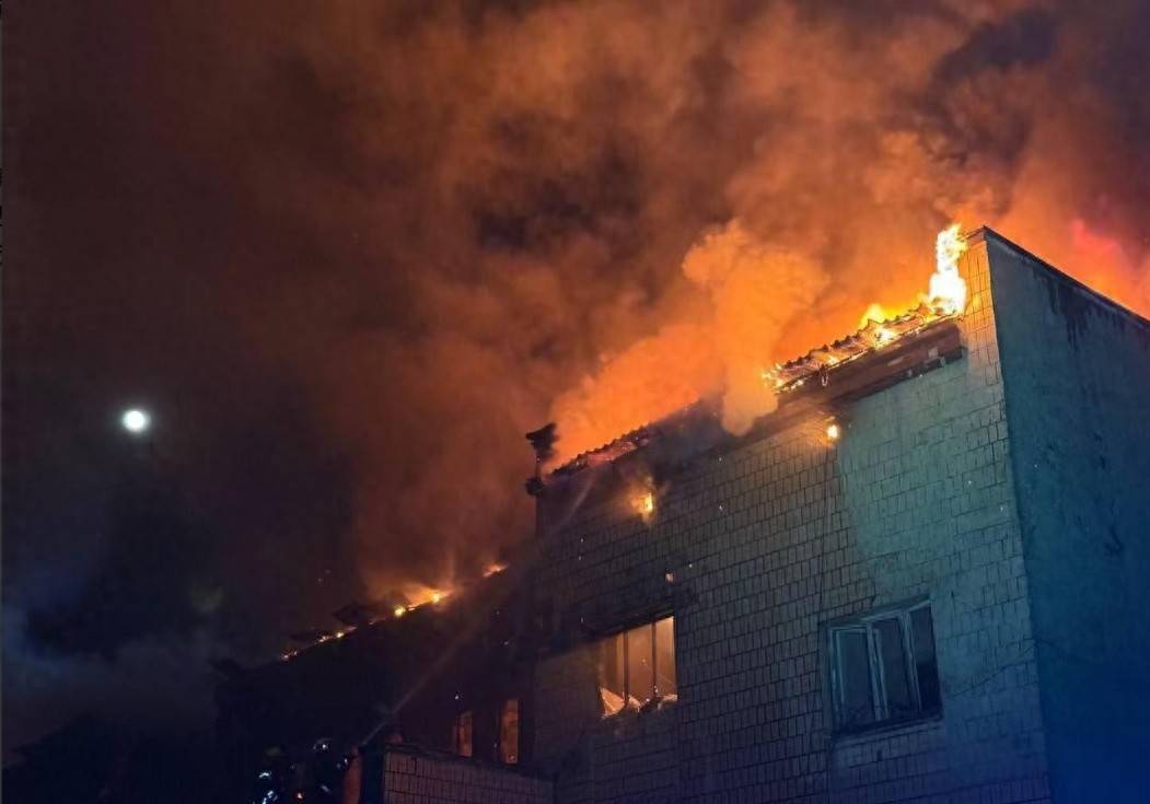 皇冠信用网出租代理
_俄军炸翻政府大楼皇冠信用网出租代理
,死伤数据令人难接受!朝鲜传出消息,乌军慌了