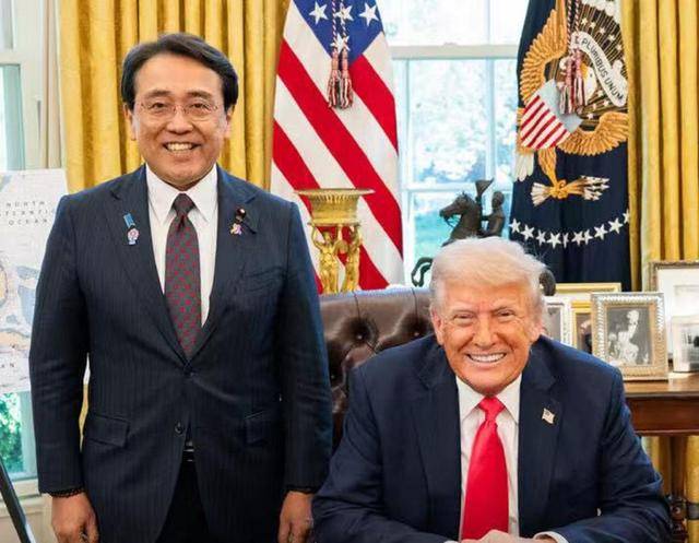 皇冠登录地址
_日代表:突然得知特朗普这一消息皇冠登录地址
,我们正穿着睡衣