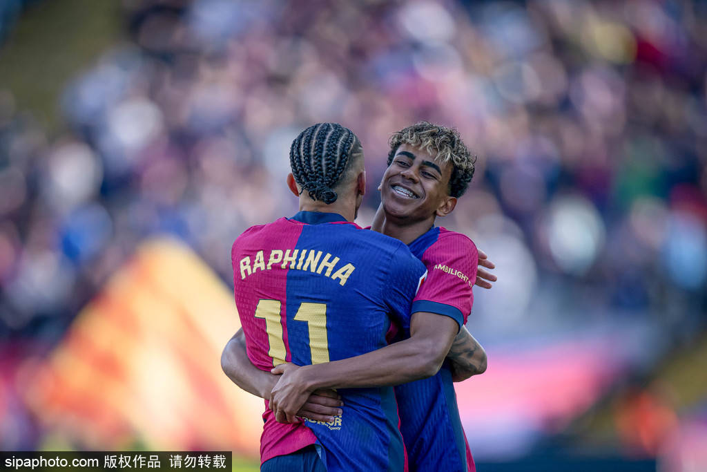 皇冠信用网出租代理
_西甲-拉菲尼亚双响+补时绝杀 巴萨连扳3球4-3先赛7分领跑