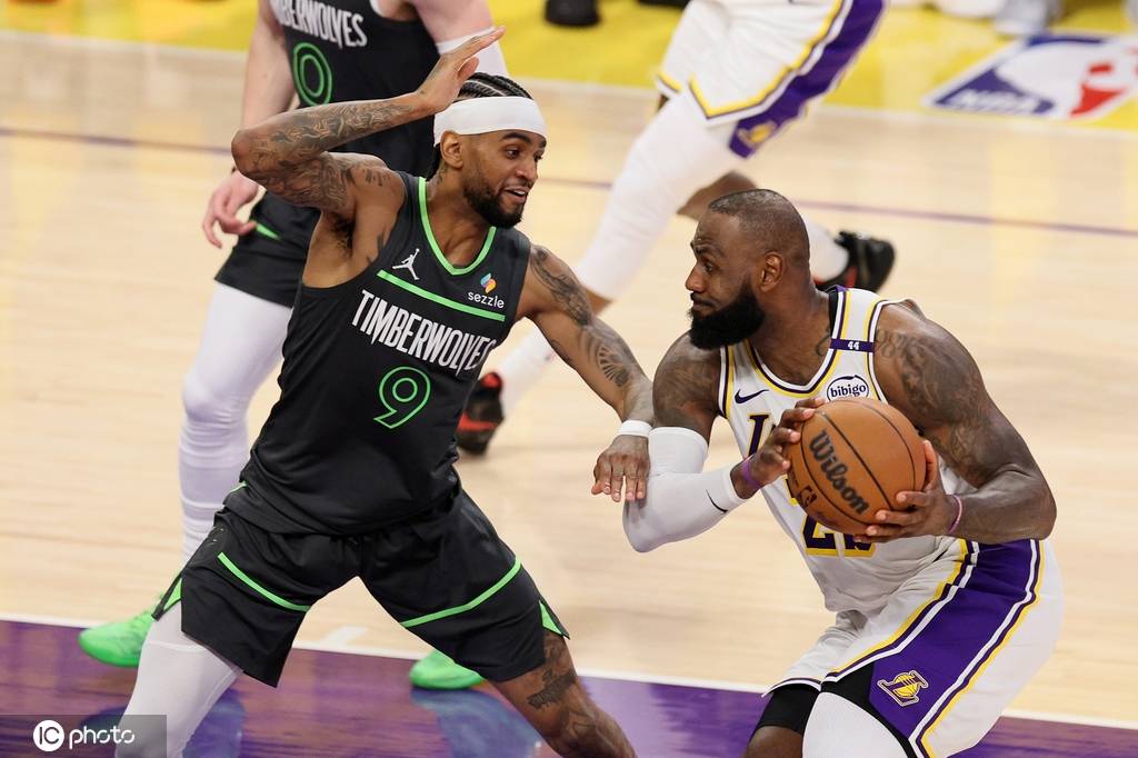 皇冠足球平台代理
_东契奇37+8老詹仅19分 湖人惨败森林狼季后赛开门黑