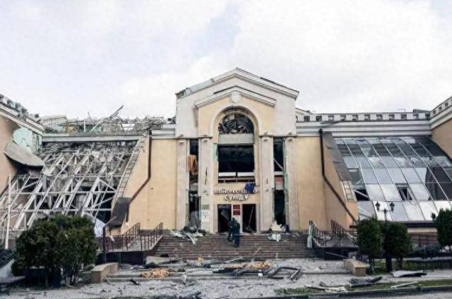 皇冠信用盘正网
_好大喜功!乌军半场开香槟皇冠信用盘正网
,不料把敌人引来,连吃2枚导弹