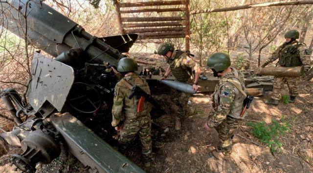 皇冠信用盘正网
_好大喜功!乌军半场开香槟皇冠信用盘正网
,不料把敌人引来,连吃2枚导弹