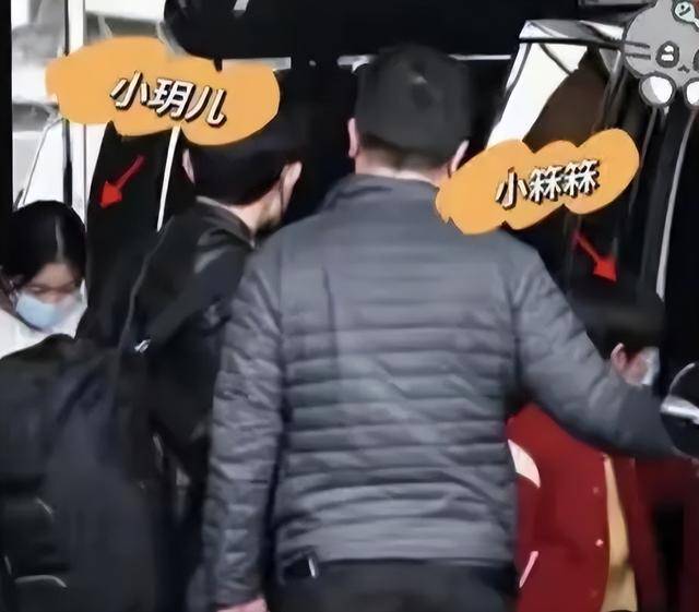 皇冠信用网代理
_大S儿女回北京皇冠信用网代理
，张兰拉着小玥儿逛街，网友夸汪小菲好帅