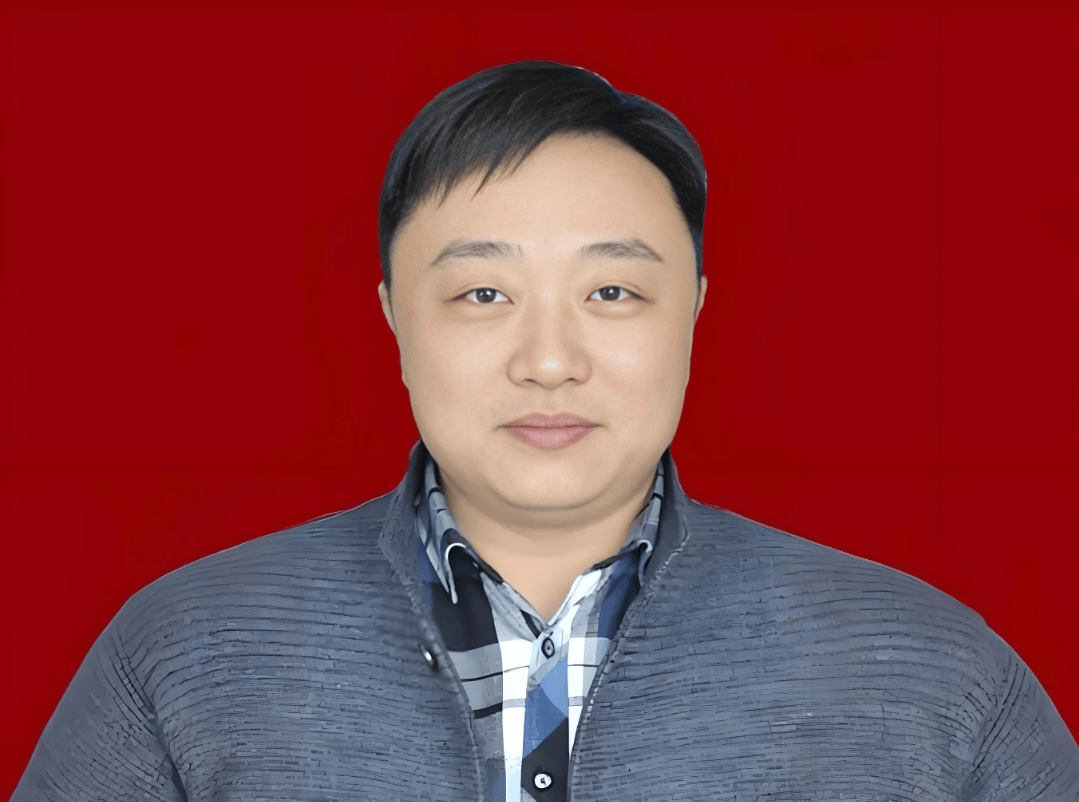 皇冠足球平台代理
_江苏南通市如东县国有资产监督管理办公室副主任郑光蔚“涉贪”落马皇冠足球平台代理
！