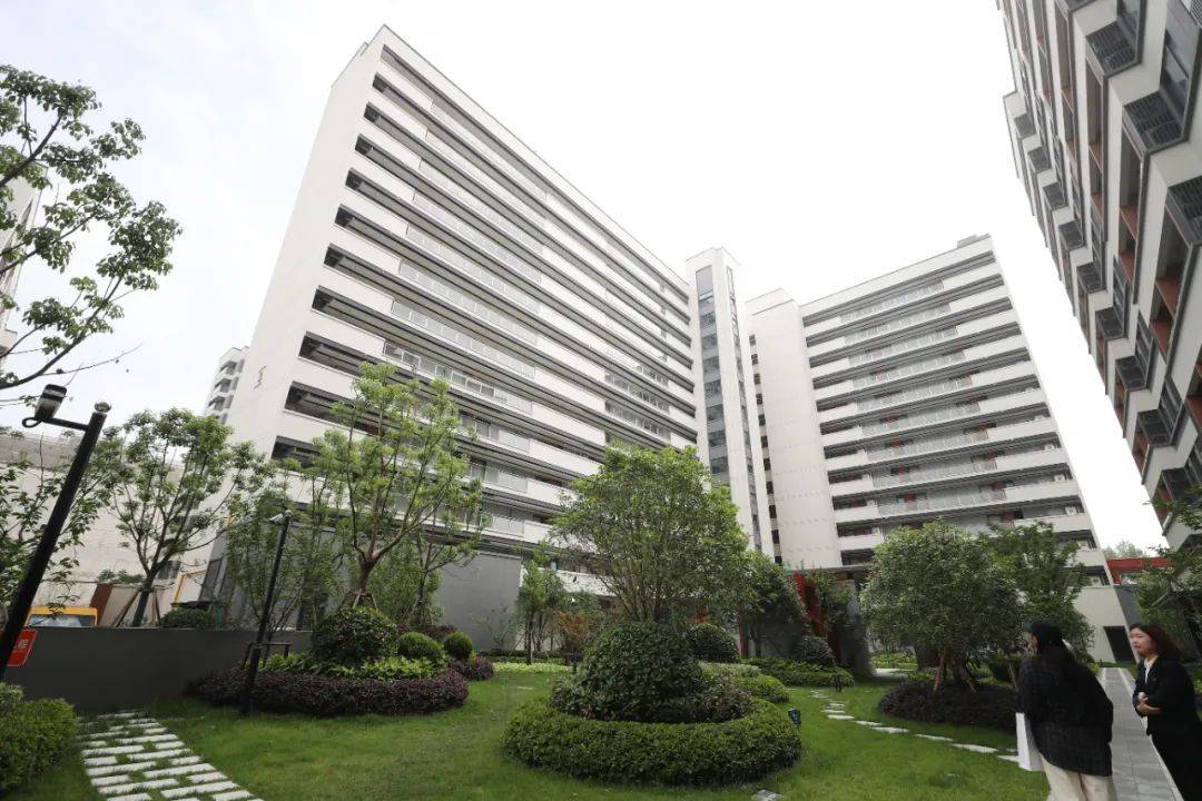 皇冠信用网足球代理
_一二线城市房租普降皇冠信用网足球代理
,房东主动降200留我