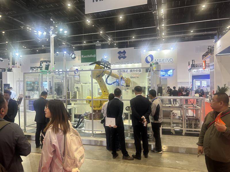 如何申请皇冠信用网
_31万平方米如何申请皇冠信用网
！北京史上最大规模展会今天开展