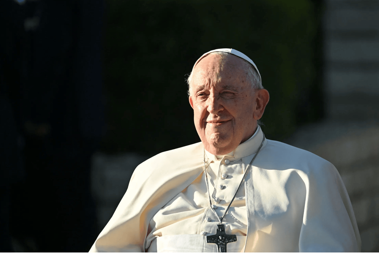 怎么开通皇冠信用網口
_特朗普发文:将与梅拉尼娅一同前往参加罗马教皇方济各葬礼