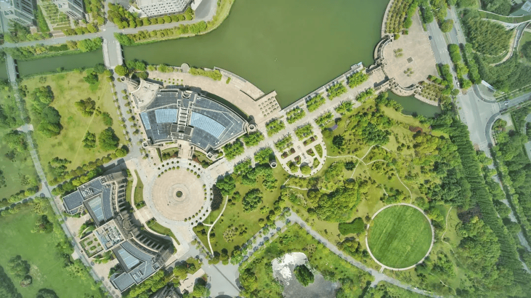 皇冠信用盘代理
_校友伉俪捐赠10亿元皇冠信用盘代理
！成立复旦大学学敏高等研究院